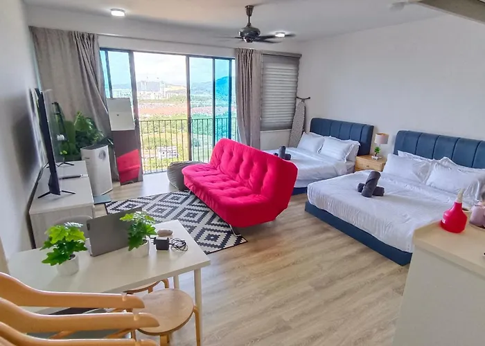 Trefoil Setia Alam My Staycation