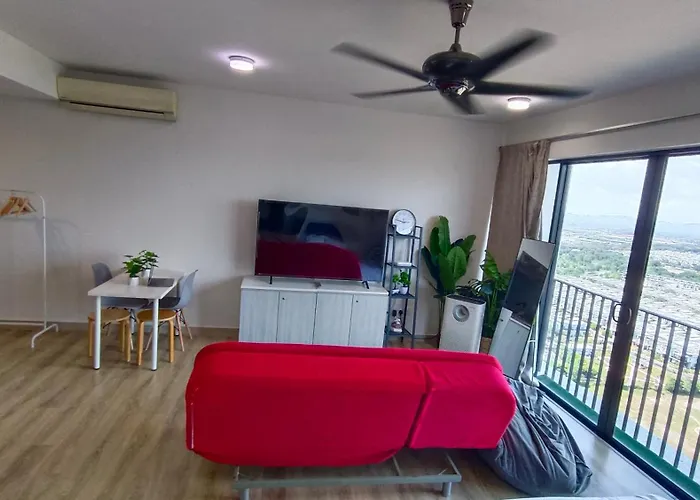 Trefoil Setia Alam My Staycation
