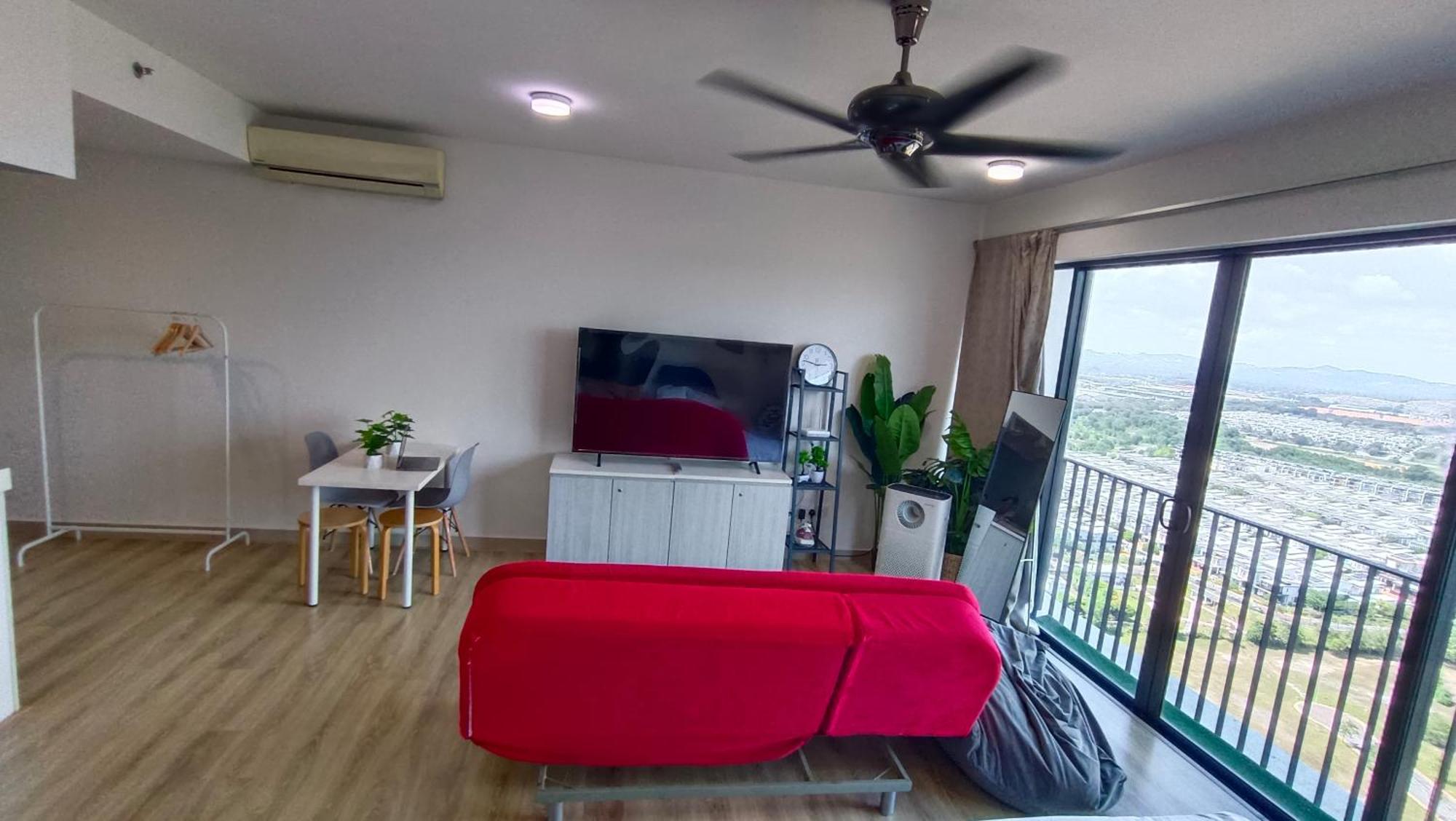 Trefoil Setia Alam My Staycation * Shah Alam